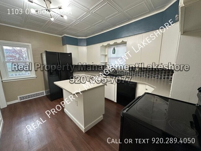Building Photo - 1103 Oregon St