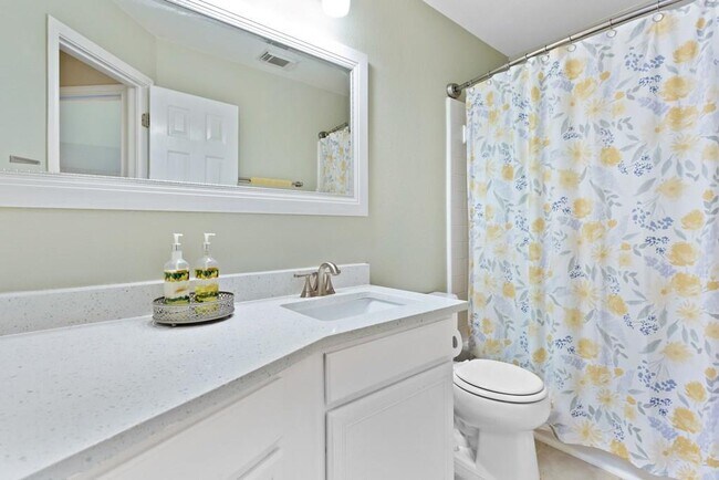 Building Photo - 8203 Miller Falls Dr