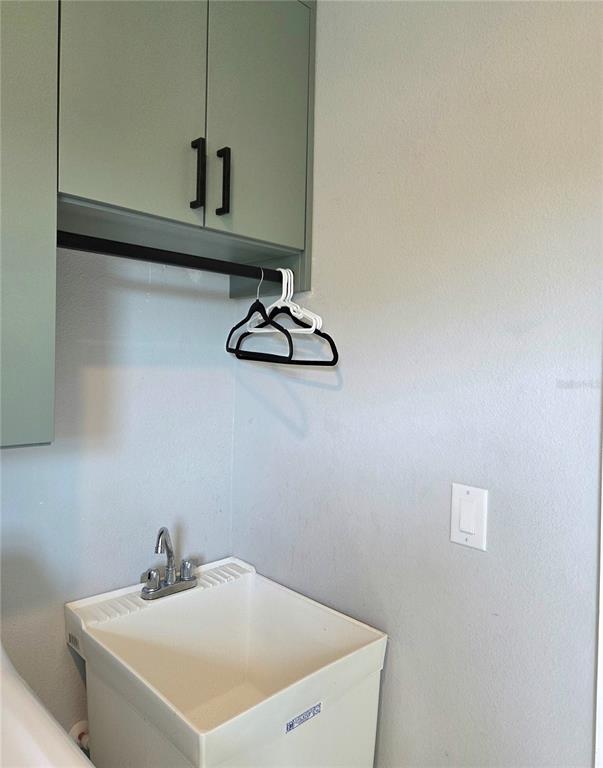 Building Photo - 5332 Pavia Dr