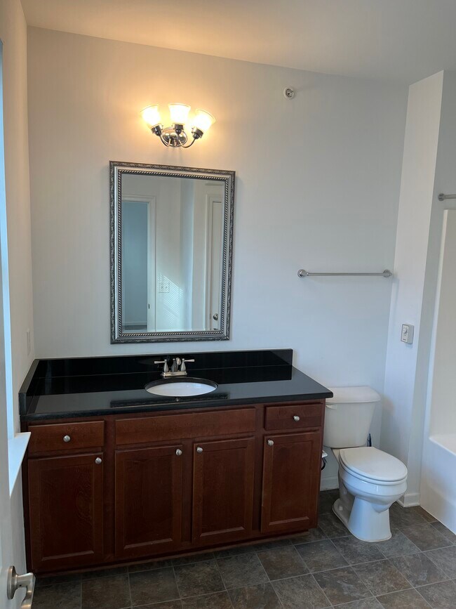 Building Photo - 2424 Chancery Ln