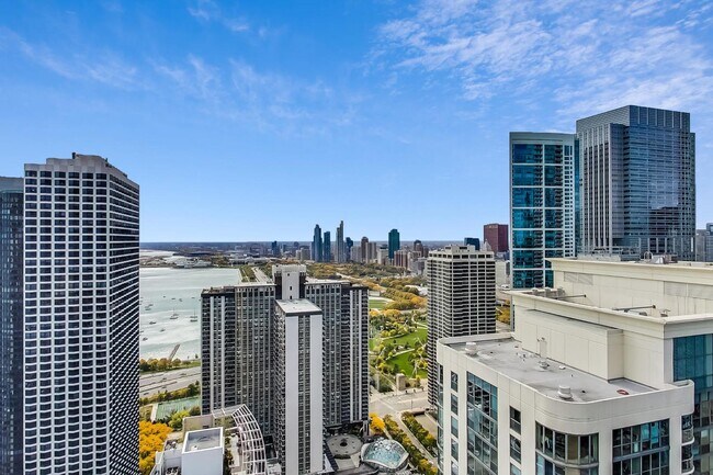 Building Photo - 420 E Waterside Dr