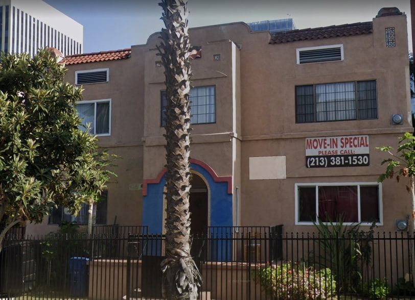 Primary Photo - 3057 Leeward Ave