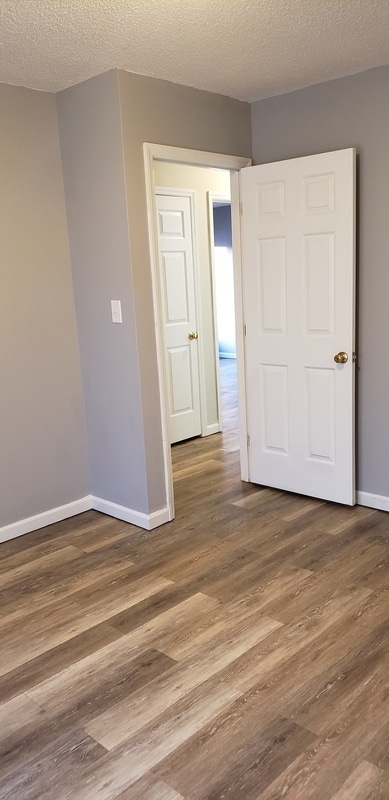 Building Photo - 618 W Horah St