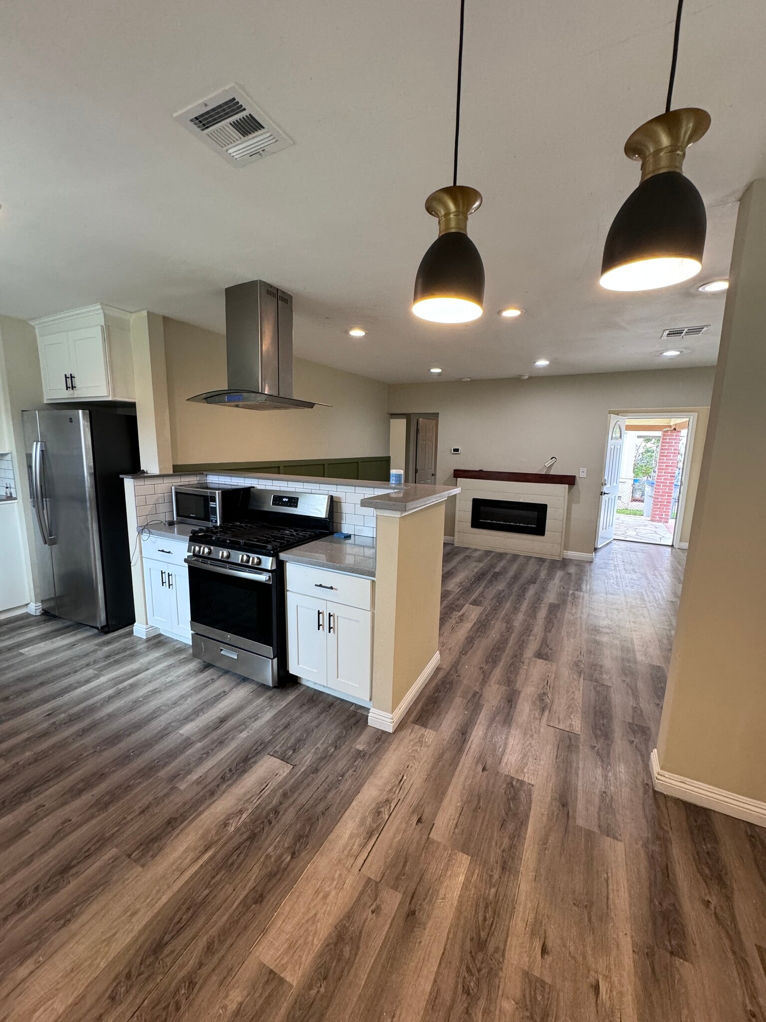 Building Photo - 5148 Alvada St