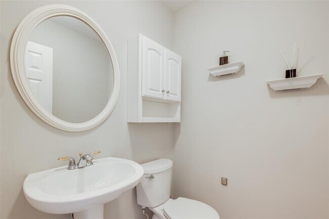 Building Photo - 12414 N Shadow Cove Dr