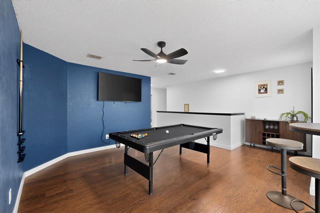 Building Photo - 2316 White Oak Dr