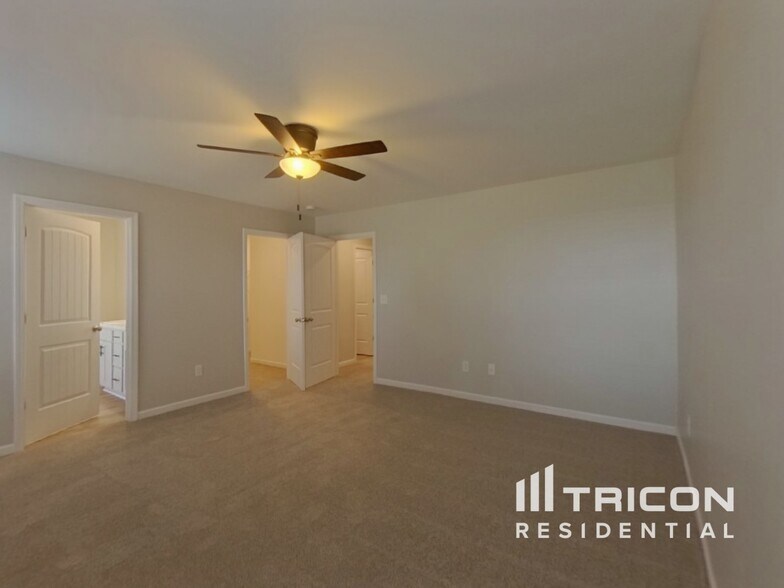 Building Photo - 241 Roosevelt Thompson Rd