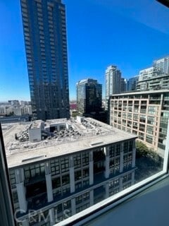 Building Photo - 1050 S Grand Ave