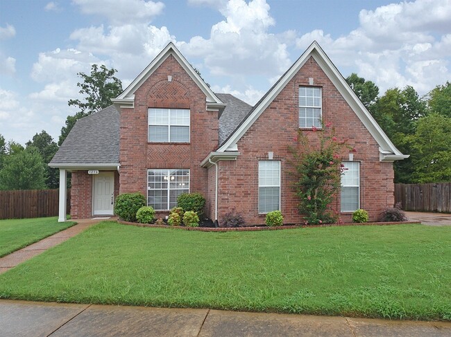 Primary Photo - 4 bedroom, 2.5 bath home near Shelby Farms...