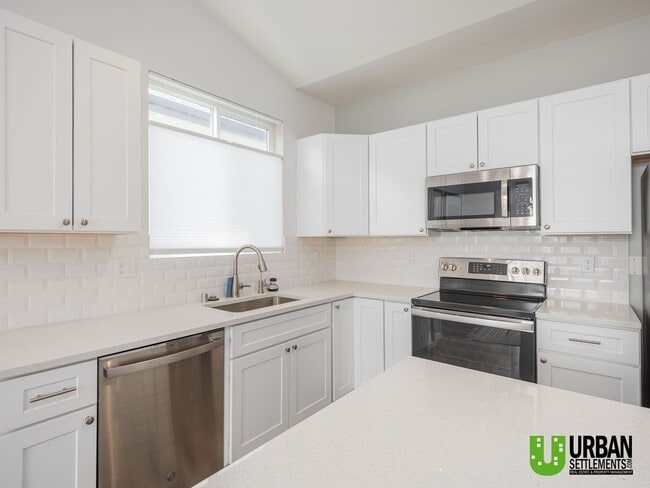 Building Photo - Charming 3-Bedroom Home in North Spokane –...