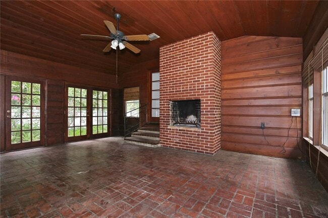 Building Photo - 1808 Delaney Ave