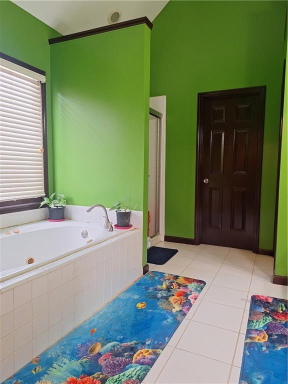 Building Photo - 100 Sunvalley Dr