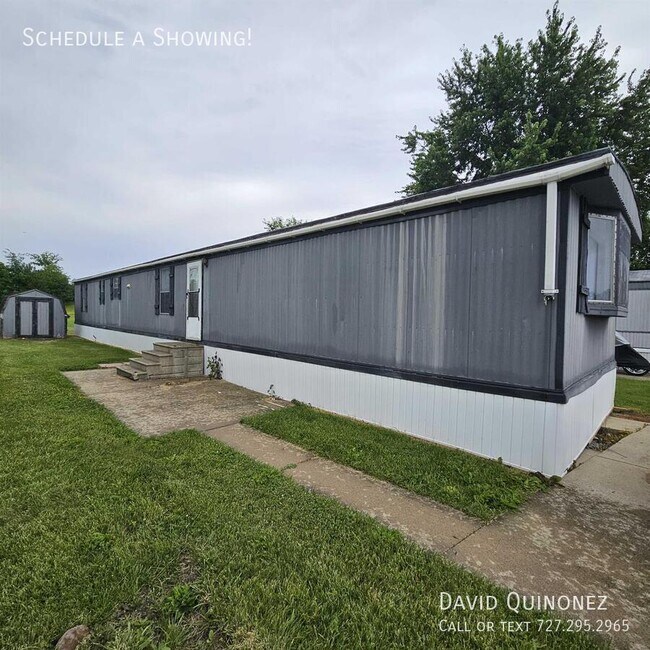 Building Photo - 5606 Lesteele-