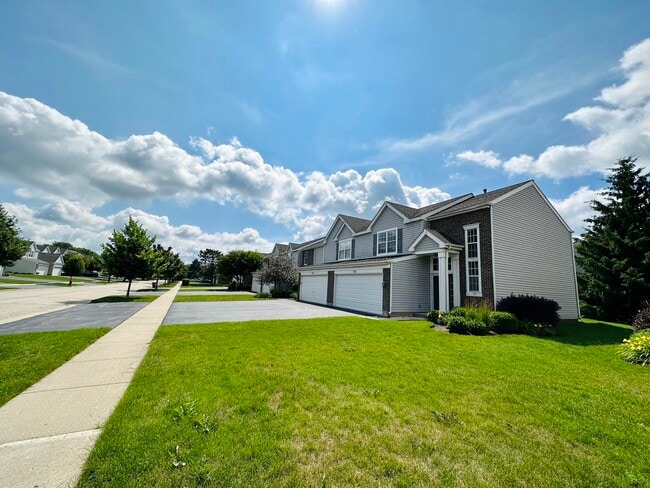 Building Photo - 701 Savannah Ln