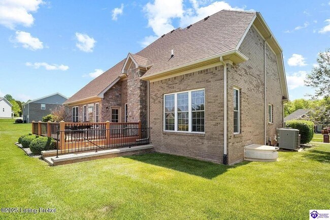 Building Photo - 120 Calumet Loop