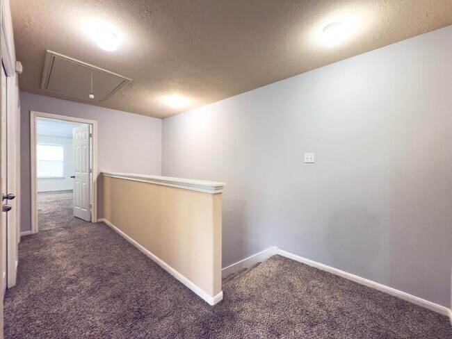 Building Photo - 5227 Brinkman Ct