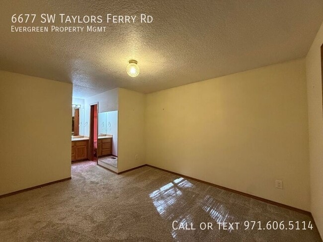 Building Photo - 6677 SW Taylors Ferry Rd