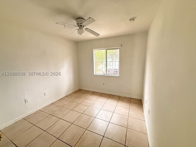 Building Photo - 26243 SW 135th Ave