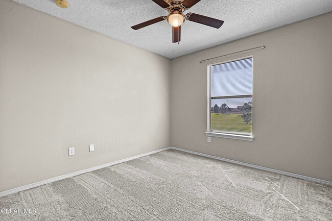Building Photo - 3261 Garden Point Dr
