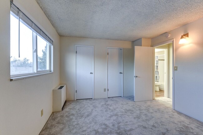 Building Photo - Pre-Leasing August 2026: Great 1 Bed, 1 Ba...