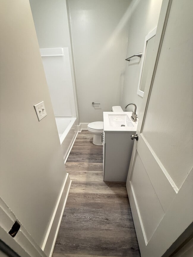 Building Photo - 1508 Alabama Ave SW