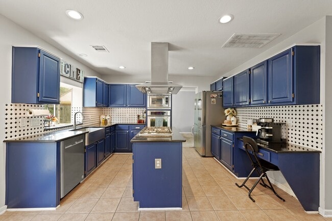 Building Photo - 10503 Minturn Ln