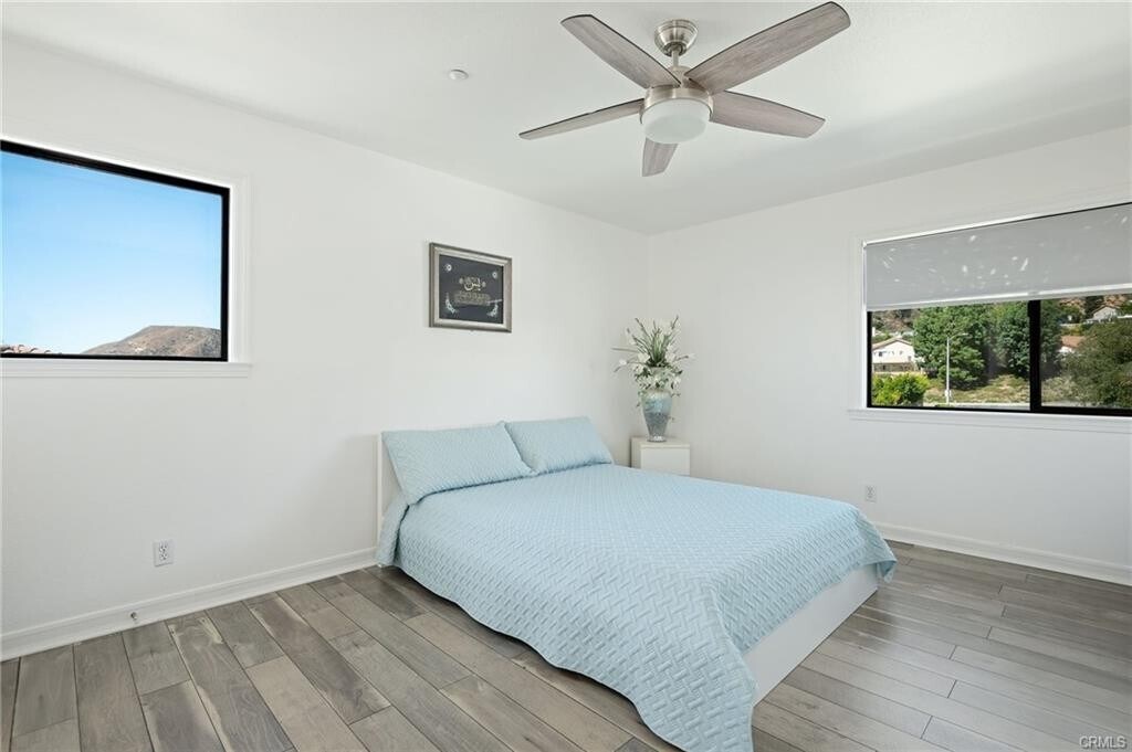 Building Photo - 17764 Sidwell St