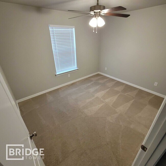 Building Photo - WILLOW PLAN