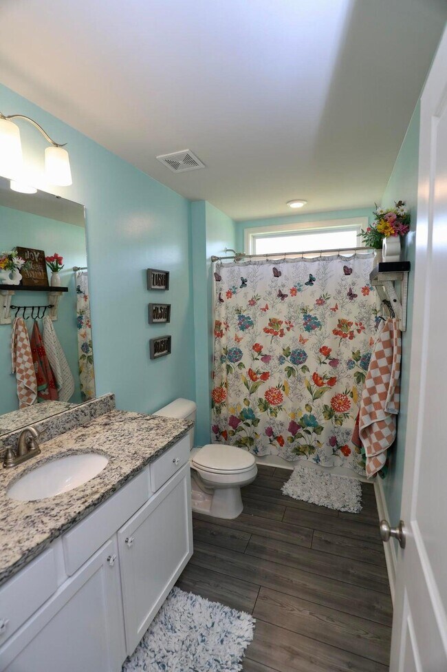 Building Photo - 835 Curlew Cir