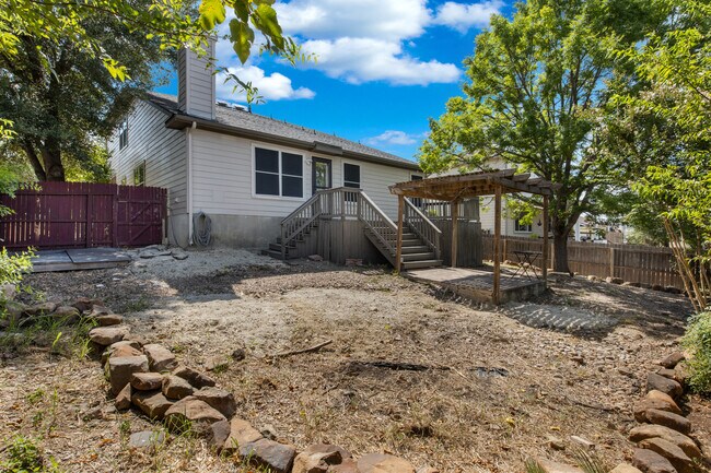 Building Photo - 15714 Hastings Park