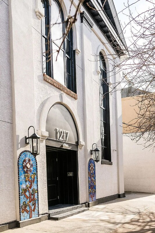 Building Photo - 1215 N Hancock St