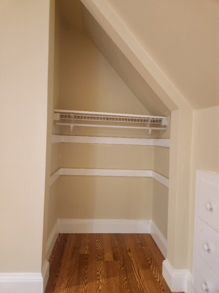 Building Photo - 8 Winthrop Ave