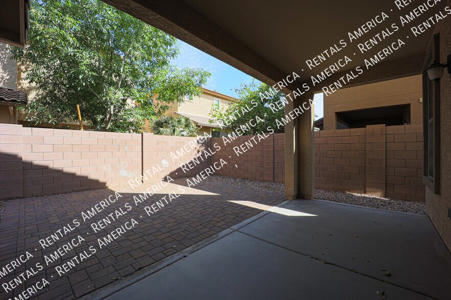 Building Photo - 18830 E Swan Dr