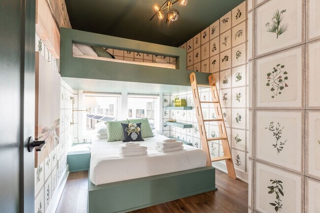 Building Photo - 87 Lucile St