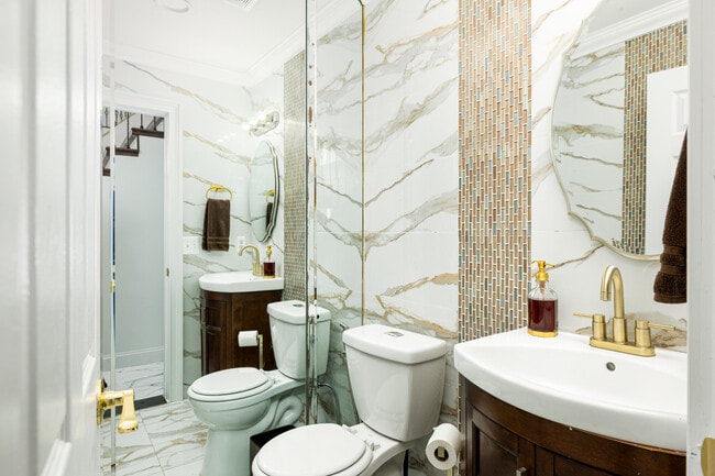 Building Photo - 4025 Rolling Meadow Ln