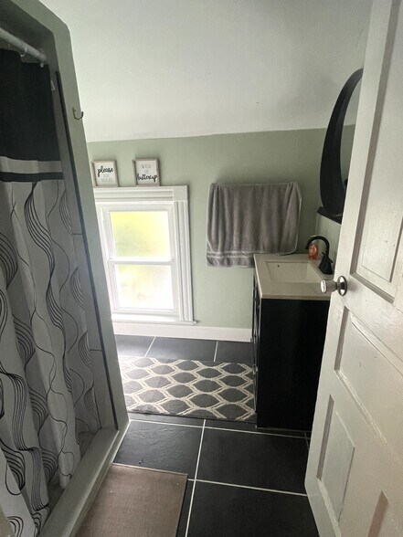 Building Photo - 1619 Myrtle St