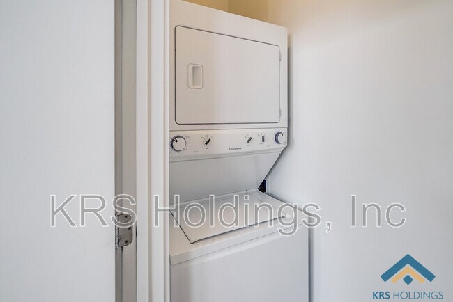 Building Photo - 141 E Wythe St