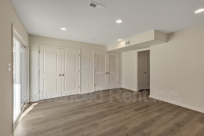 Building Photo - 819 Magnolia Ridge Dr
