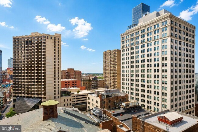 Building Photo - 1420 Locust St