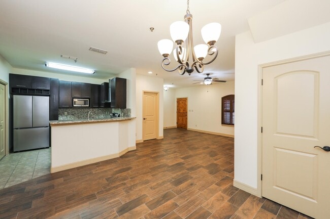 Building Photo - 8216 Casa Verde Rd