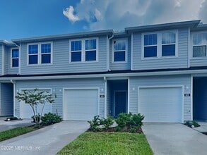 Building Photo - 626 Holly Lks Dr