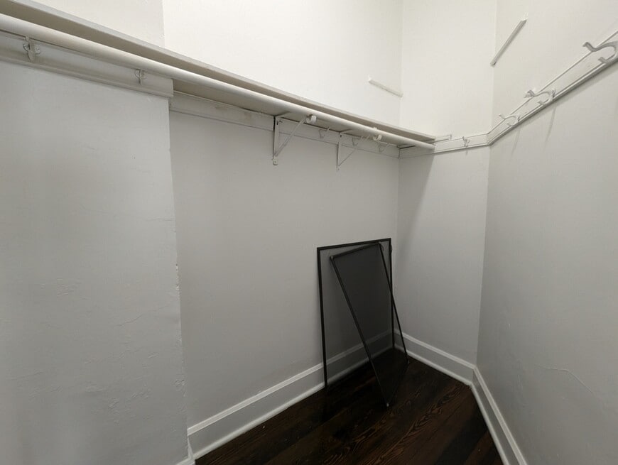 Building Photo - 3824 N Fremont