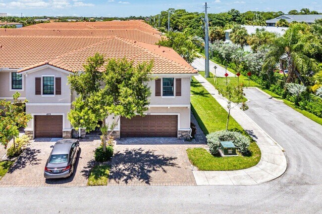 Building Photo - 4111 Plum Tree Ln