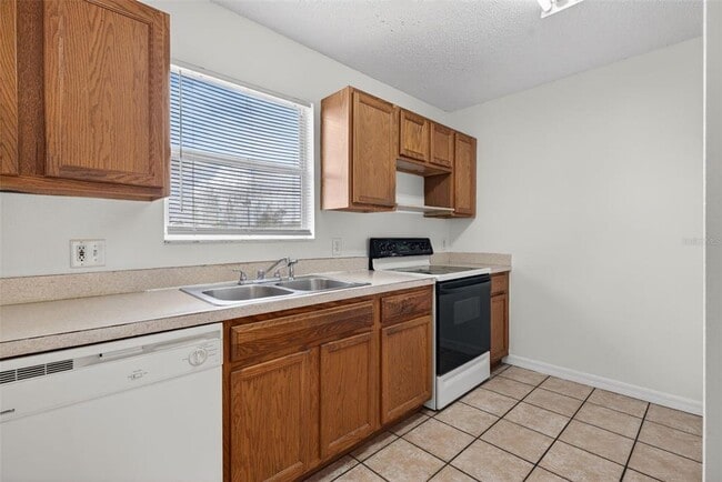 Building Photo - 170 Bowie Ln