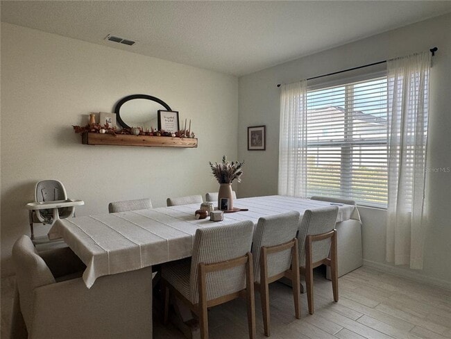 Building Photo - 324 Sofia Ln