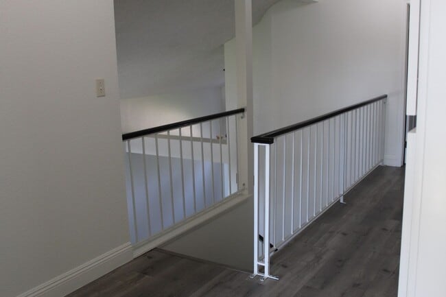 Building Photo - Southwest Bakersfield Home for Rent July
