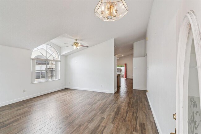 Building Photo - 2732 Cahill Way