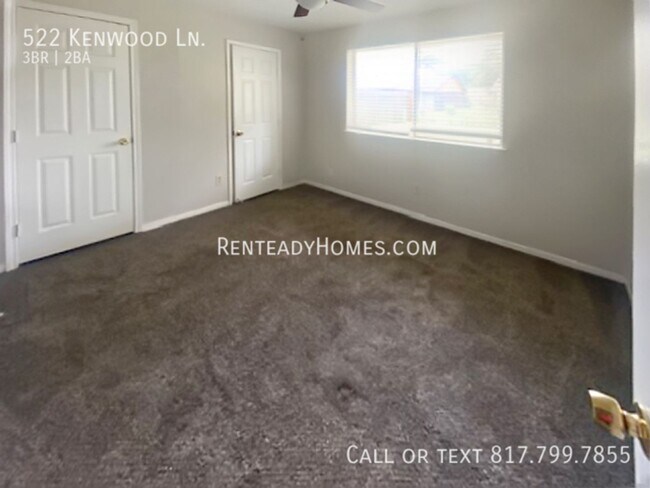 Building Photo - 522 Kenwood Ln