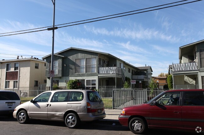 Building Photo - 7307 Variel Ave