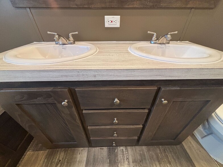 Building Photo - 1612 N 6th St